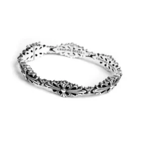 Armband met dubbel kruispatroon